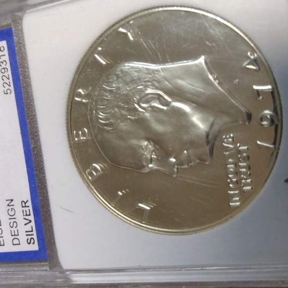 Eisenhower UNCIRCULATED silver PR 70 (4) Dollar Coins 1971s, 1972s, 1973s, 1974s - Picture 10 of 17